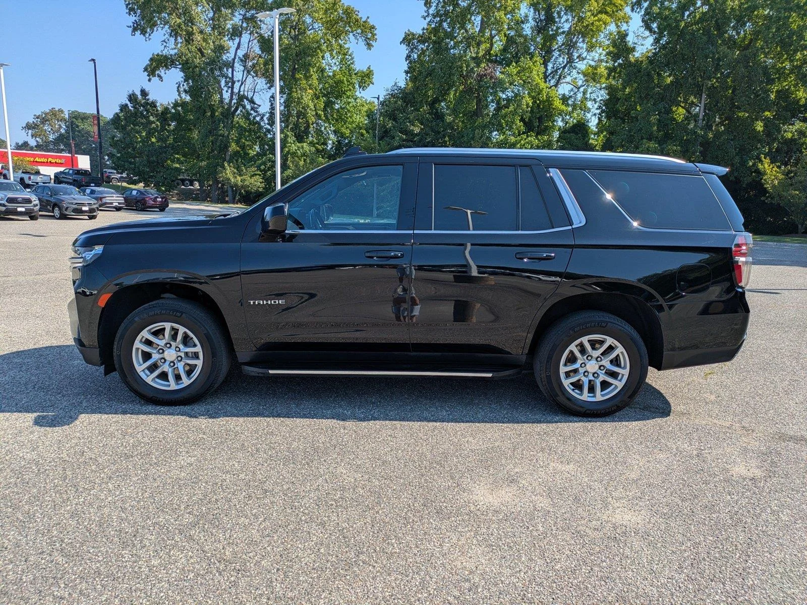 Used 2023 BLACK CHEVROLET LT image 7