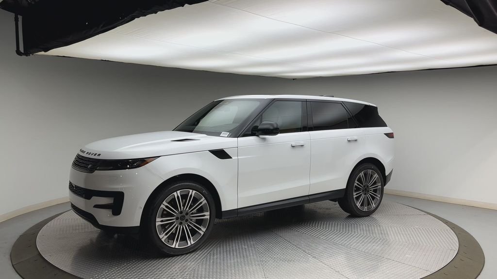 New 2026 Fuji White Land Rover SE image 6