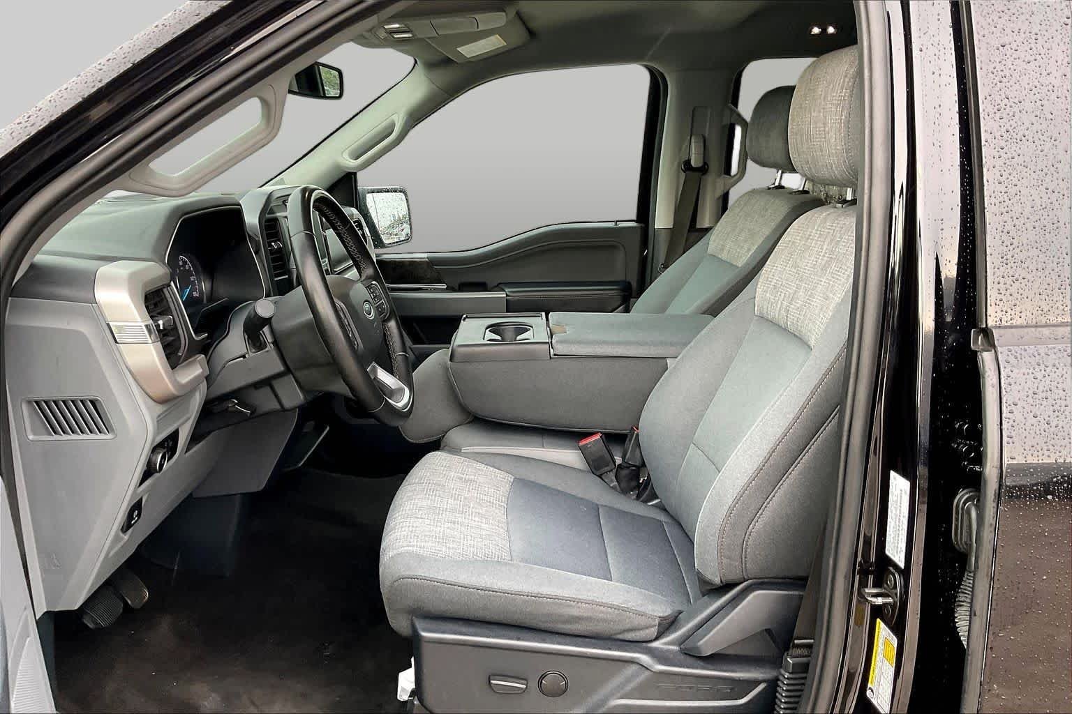 Used 2023 Agate Black Ford XLT image 8