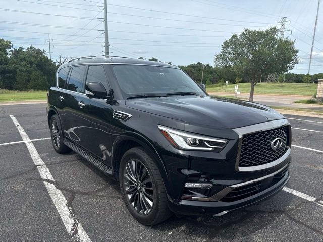 Used 2024 Black INFINITI Sensory image 3