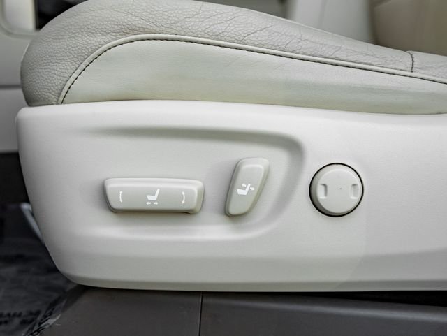 Used 2019 Starfire Pearl Lexus 460 image 15