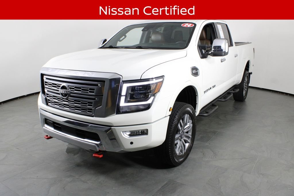 Used 2024 White Nissan Platinum Reserve image 1