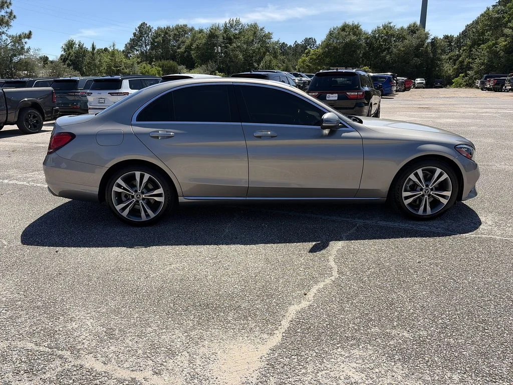 Used 2021  Mercedes-Benz C 300 image 7
