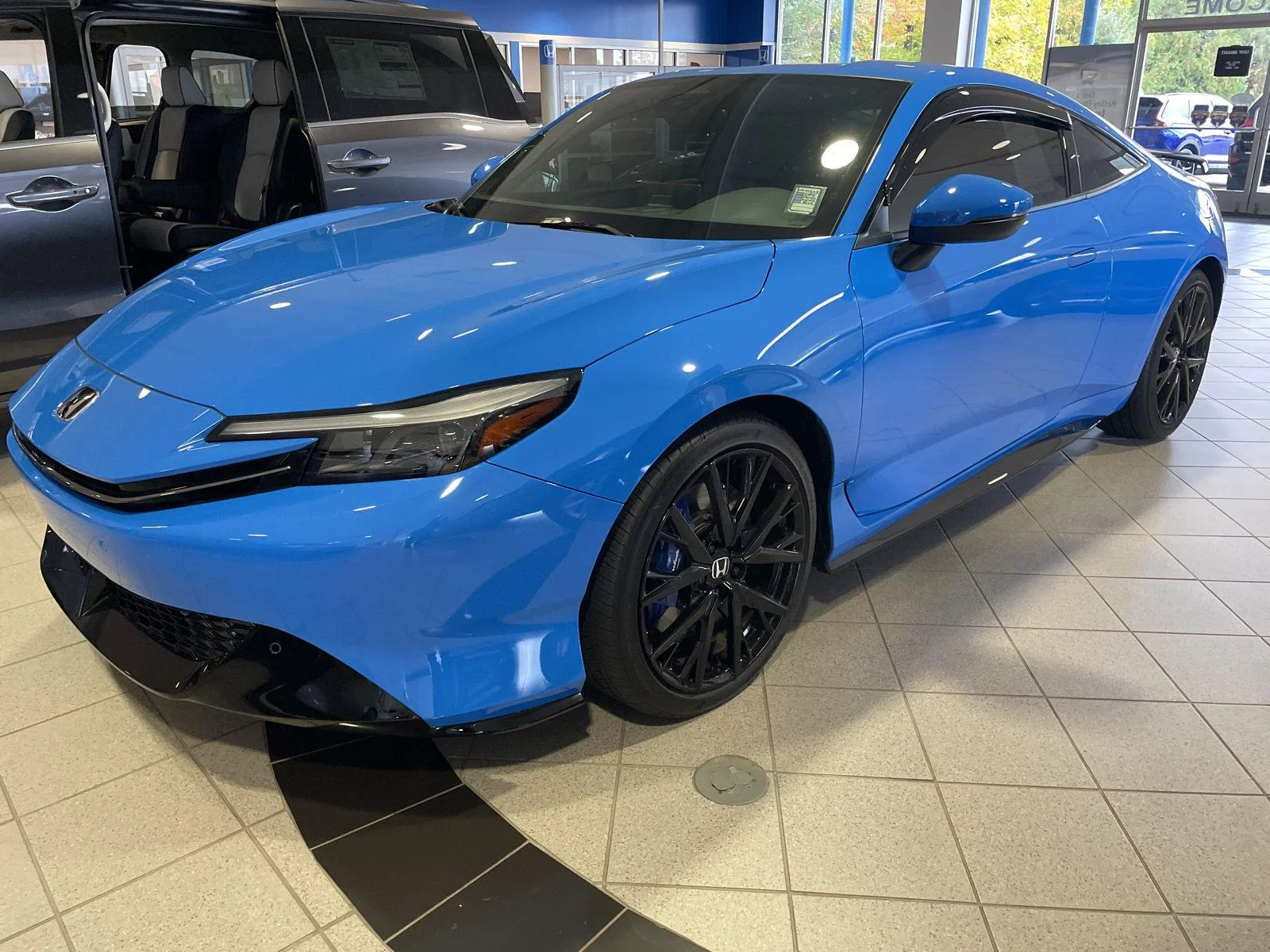 Used 2026 Boost Blue Pearl Honda Hybrid image 3