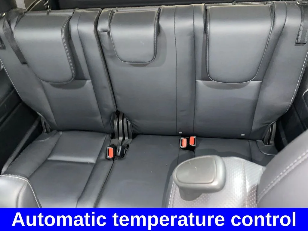 Used 2022 Blue Subaru Touring image 15