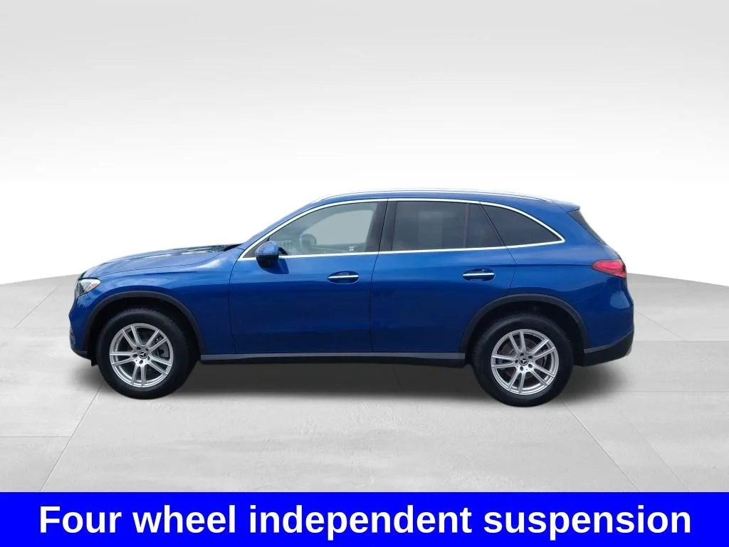 Used 2025  Mercedes-Benz GLC 300 image 17