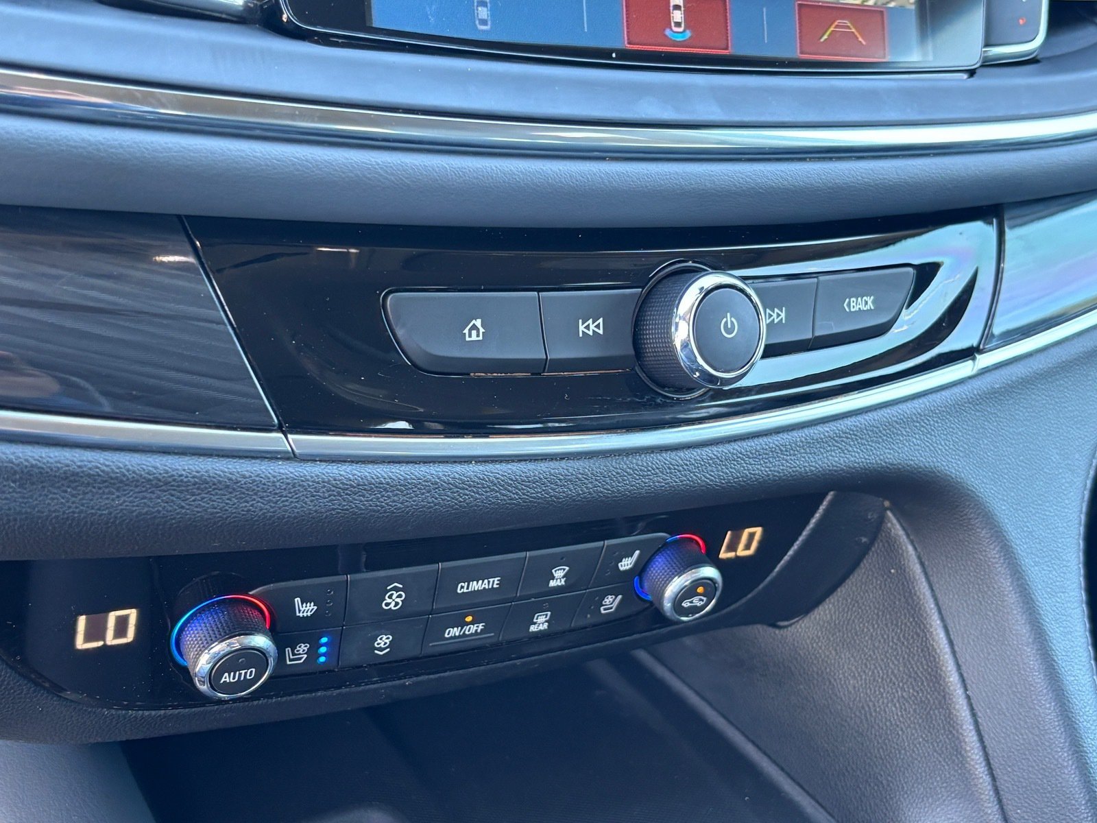 Used 2019 Includes Pitch Dark Night lower exterior accent color. Buick Premium image 27