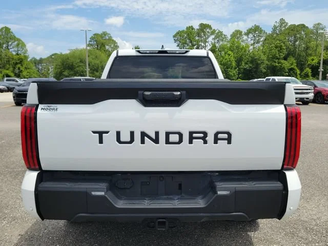 2024 Toyota Tundra SR5 - Photo 11