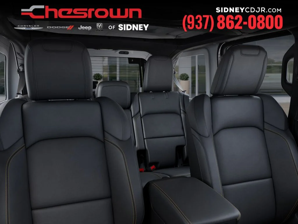 2025 Jeep Wrangler 4-Door Sahara - Photo 26