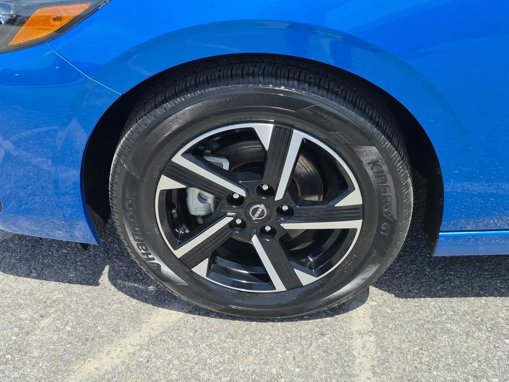 Used 2025 Blue Nissan SV image 9