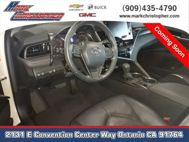 Used 2021 Off-white Toyota XSE V6 image 4