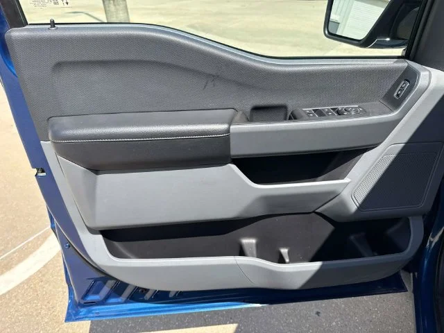 Used 2023 Blue Ford XLT image 30
