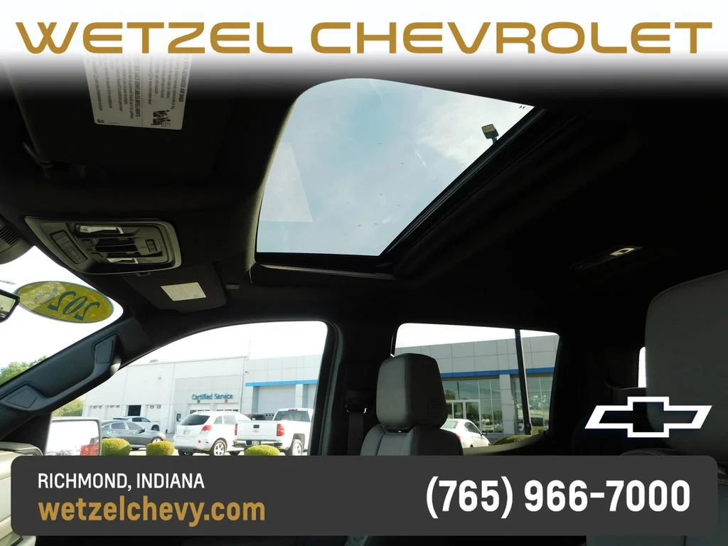 New 2026 Summit White Chevrolet ZR2 image 22