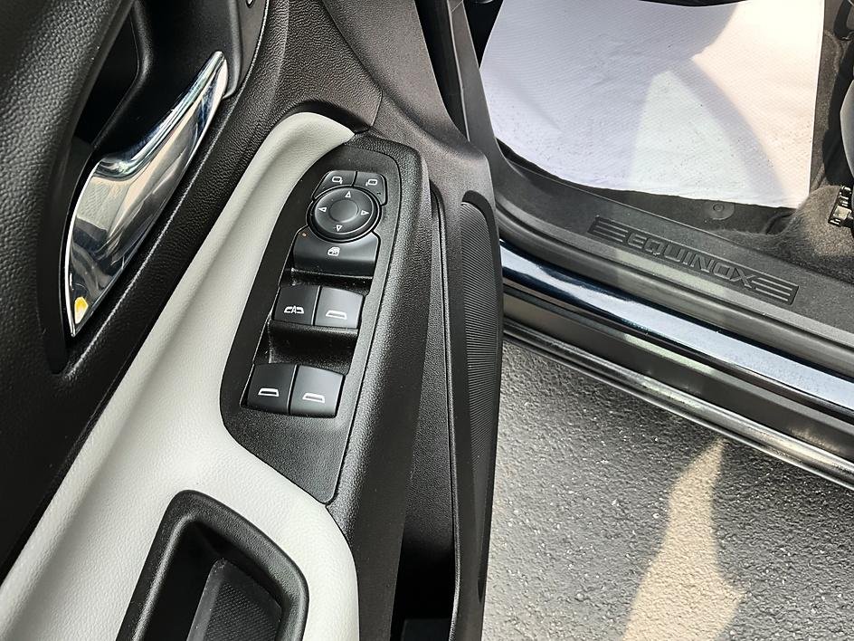 Used 2020 Blue Chevrolet LS image 14
