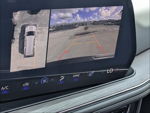 2026 Chevrolet Suburban Z71 - Photo 30