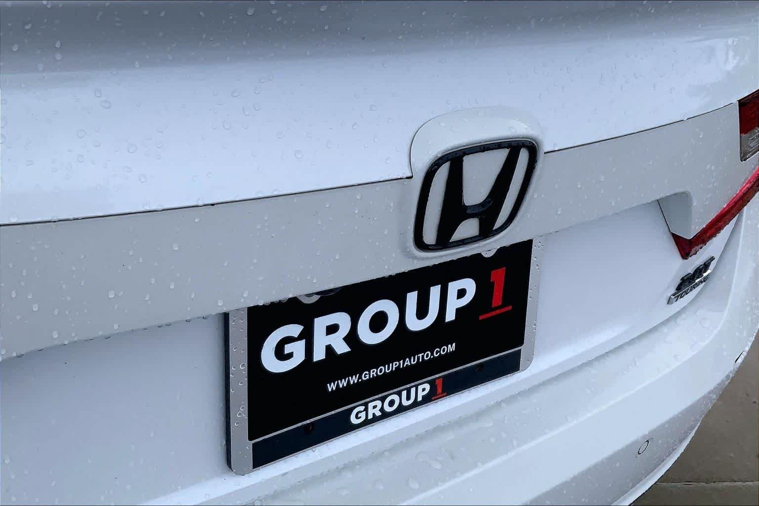 Used 2022 Platinum White Pearl Honda Touring image 29