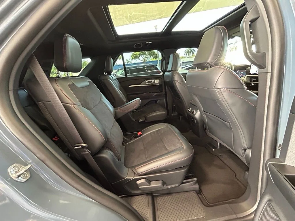 Certified Used 2025 Vapor Blue Ford ST image 32