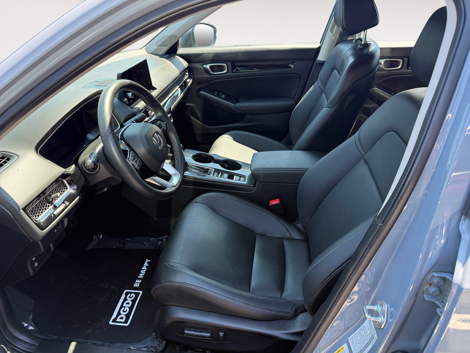 Used 2023 Sonic Gray Pearl Honda Touring image 10