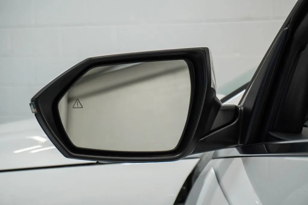 Used 2025 White Hyundai Limited image 41