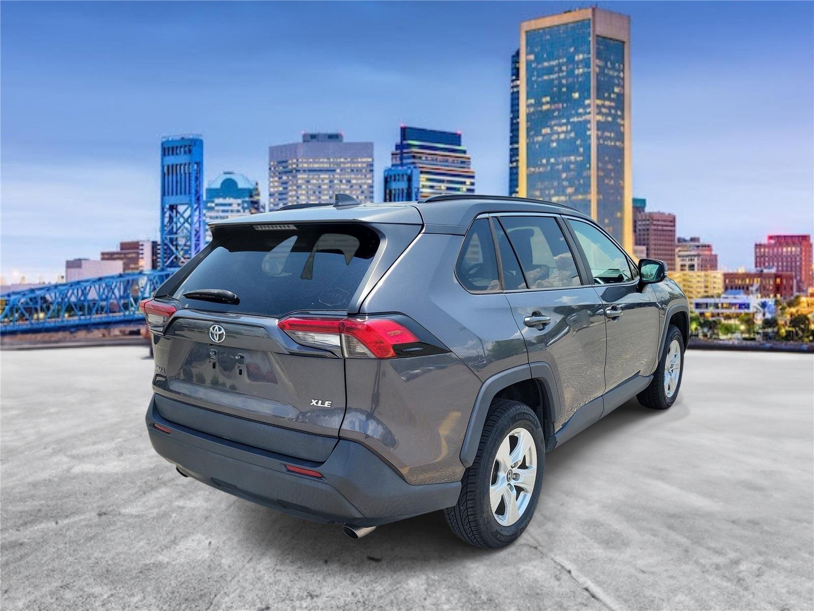 Used 2019 Magnetic Gray Metallic Toyota XLE image 3