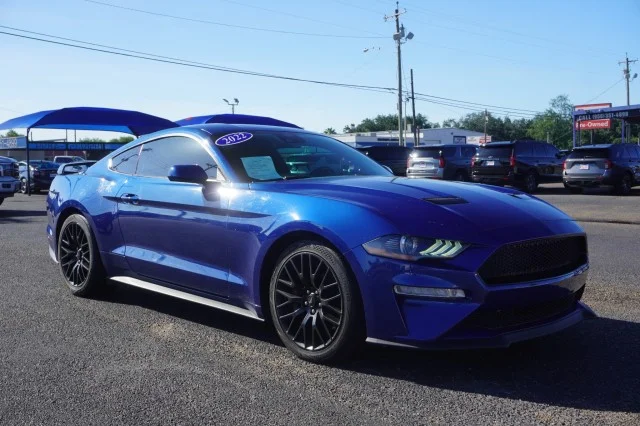 Used 2022 BLUE Ford GT image 3