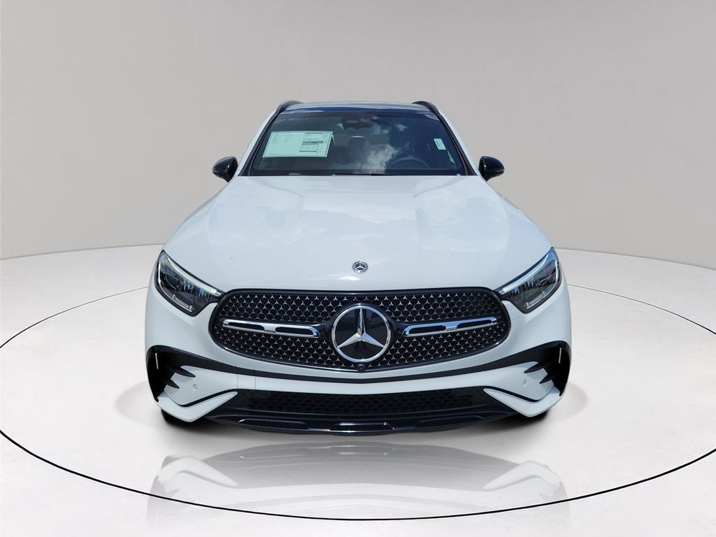 New 2027 Polar White Mercedes-Benz GLC 300 image 2