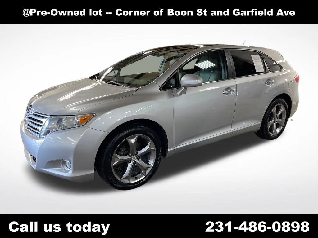 Used 2010 Silver Toyota Base image 1
