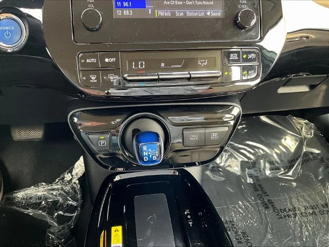 Used 2019 Beige Toyota XLE AWD-e image 16