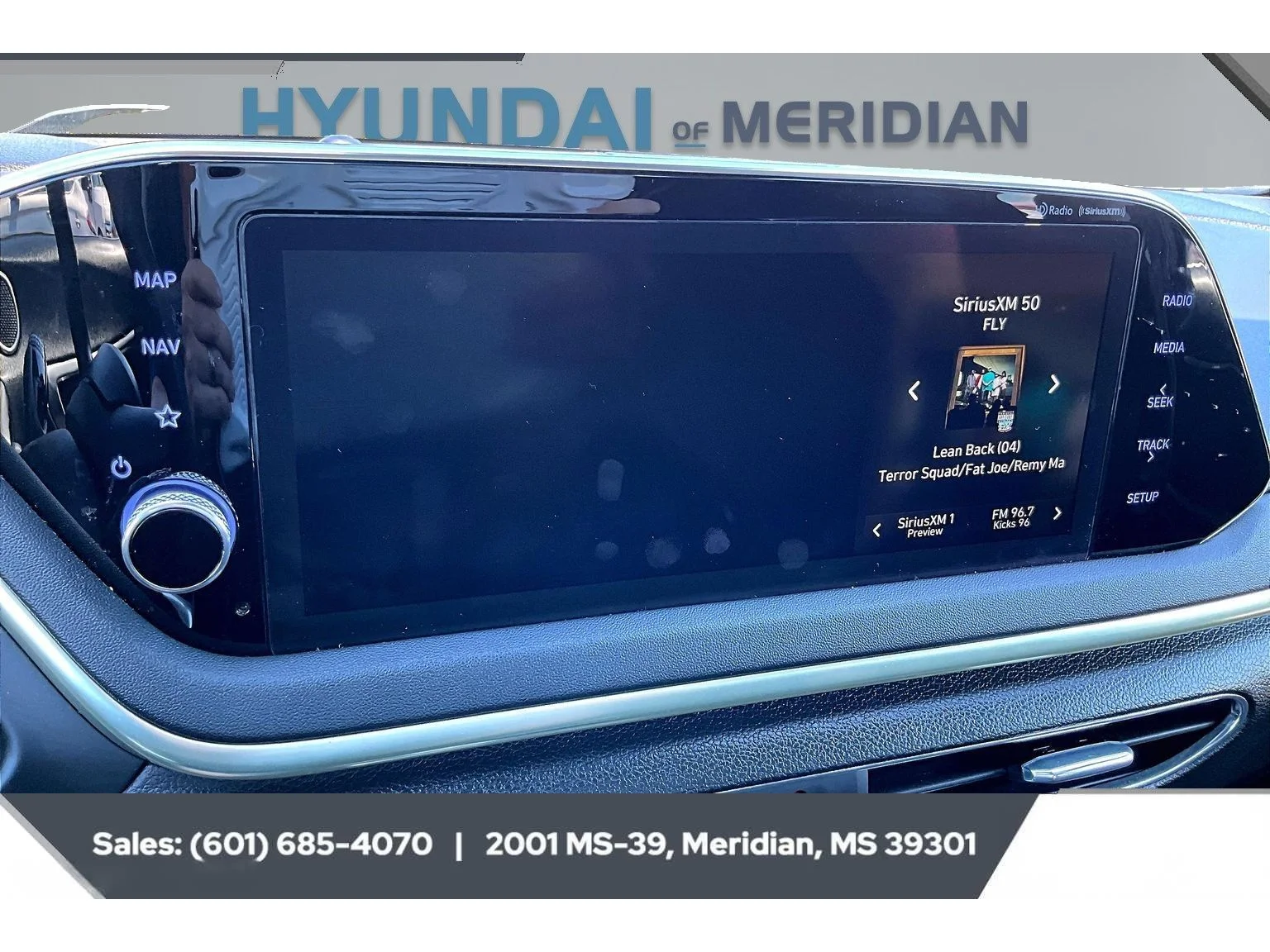 Used 2023 Onyx Black Hyundai SEL image 15