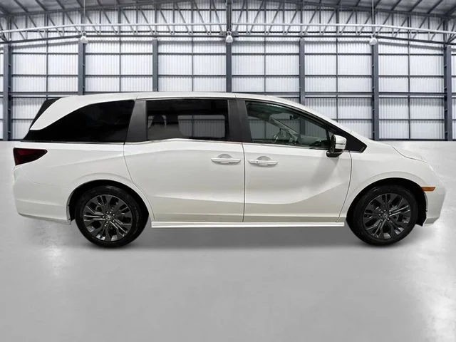 New 2026 Platinum White Pearl Honda Touring image 8