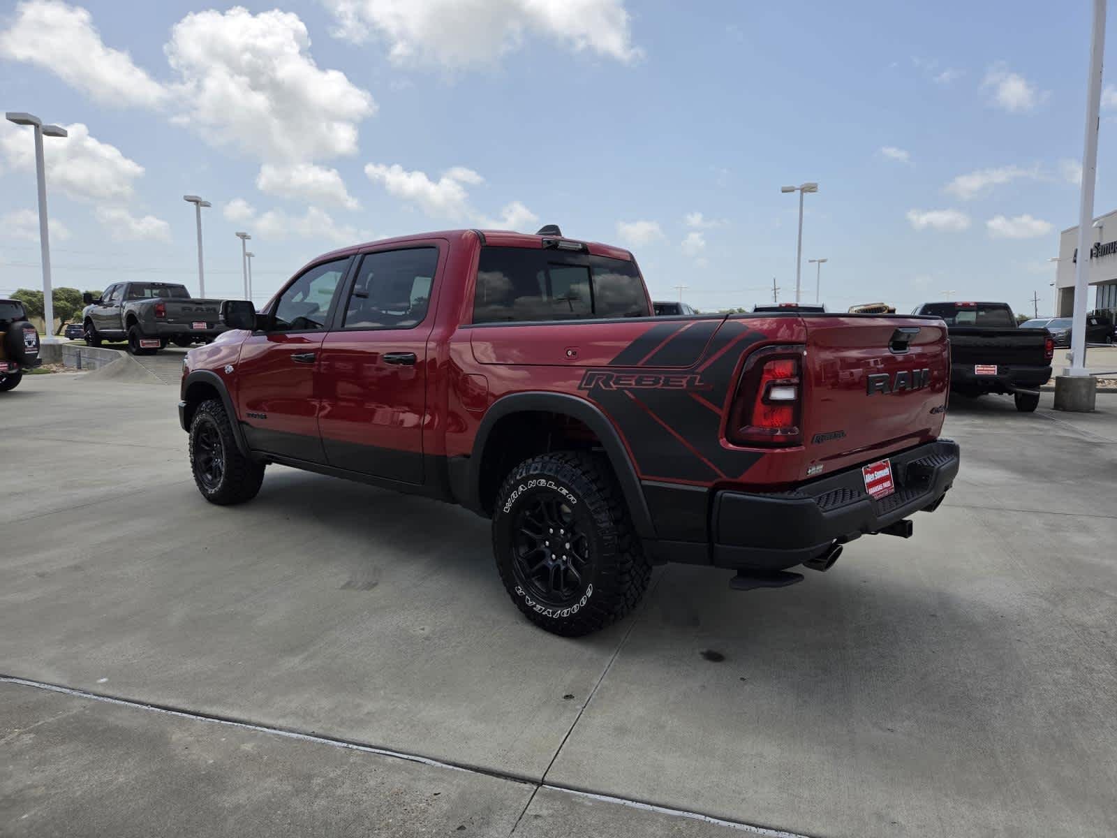 New 2026 Molten Red Pearl-Coat Exterior Paint RAM Rebel image 3