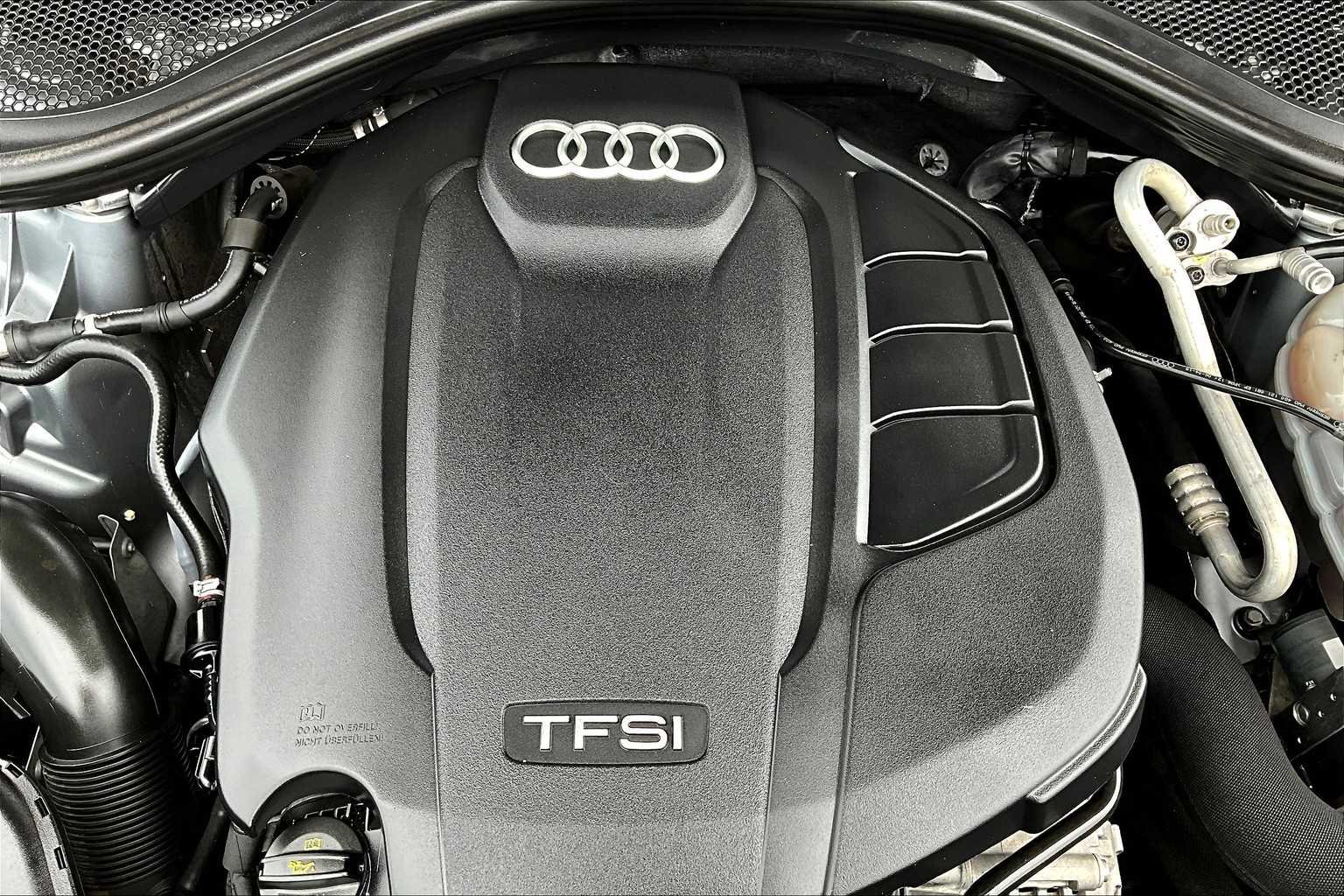 Used 2017 Tornado Gray Metallic Audi Premium image 32