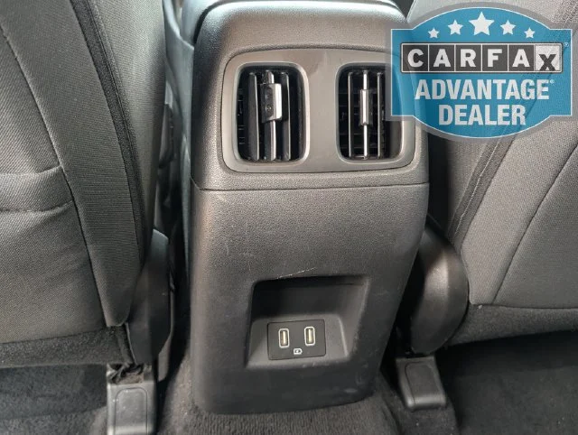 Used 2024 White Hyundai SEL image 3