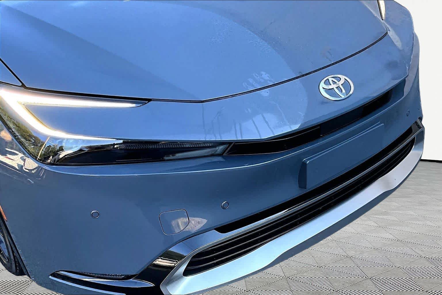 Used 2026 Guardian Gray Toyota SE image 30