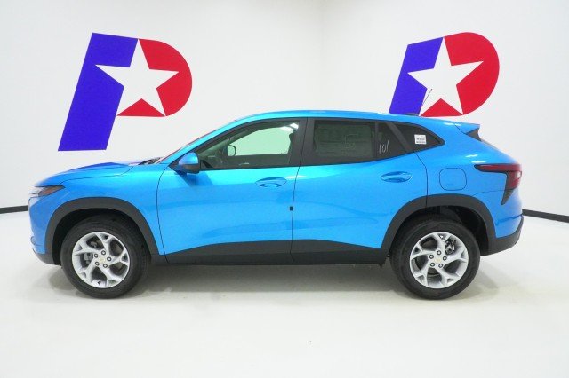 2026 Chevrolet Trax LS - Photo 9