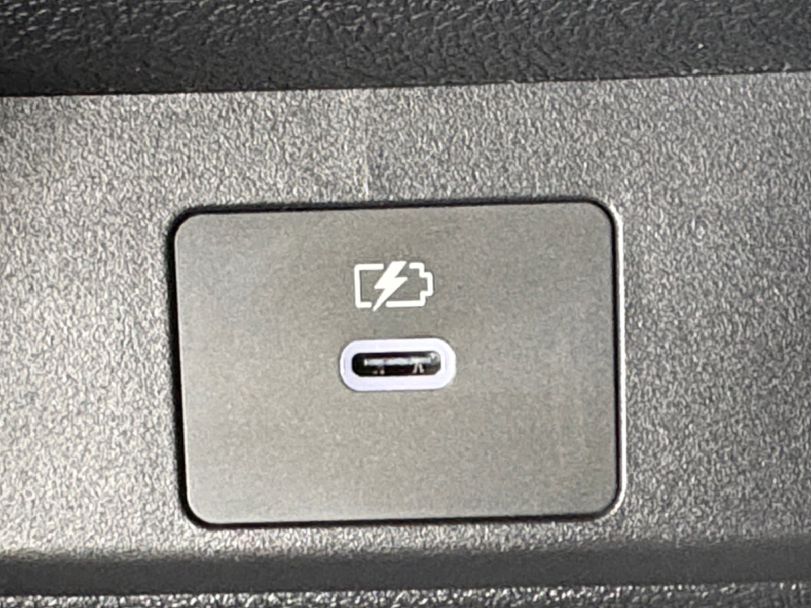 2026 Nissan Sentra SR - Photo 33