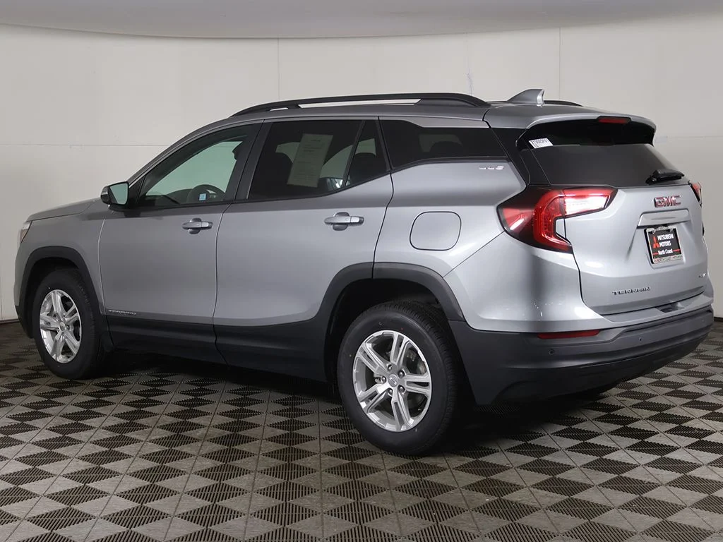 Used 2023 Silver GMC SLE image 7