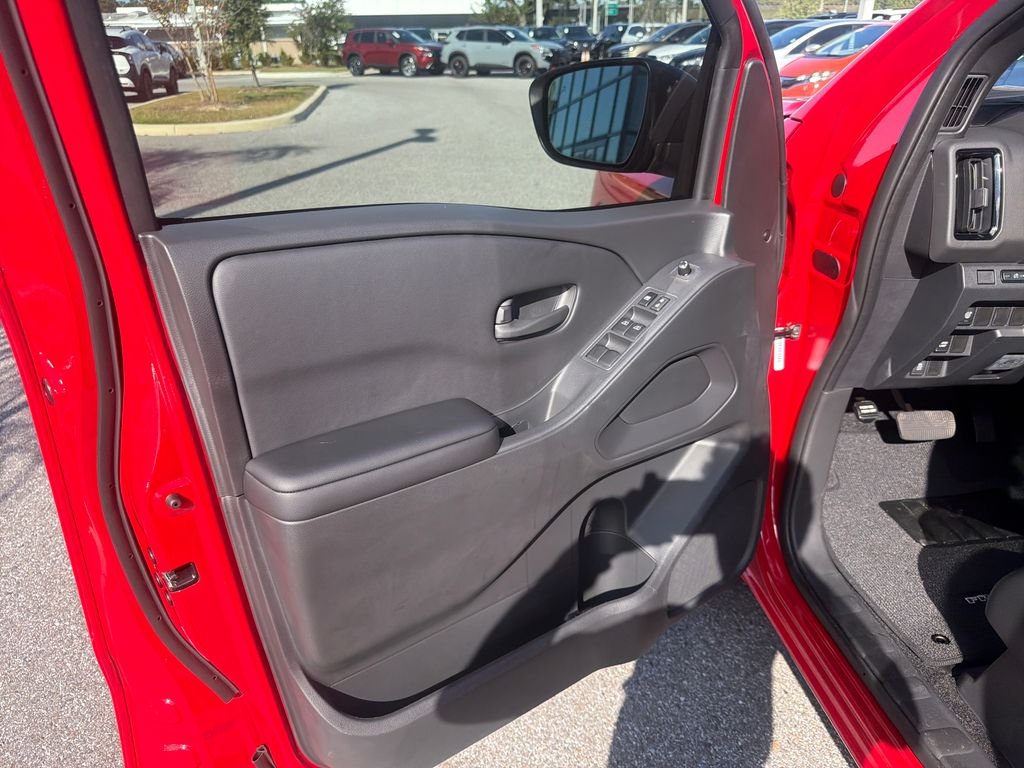 New 2026 Nissan Frontier SV 4D Crew Cab