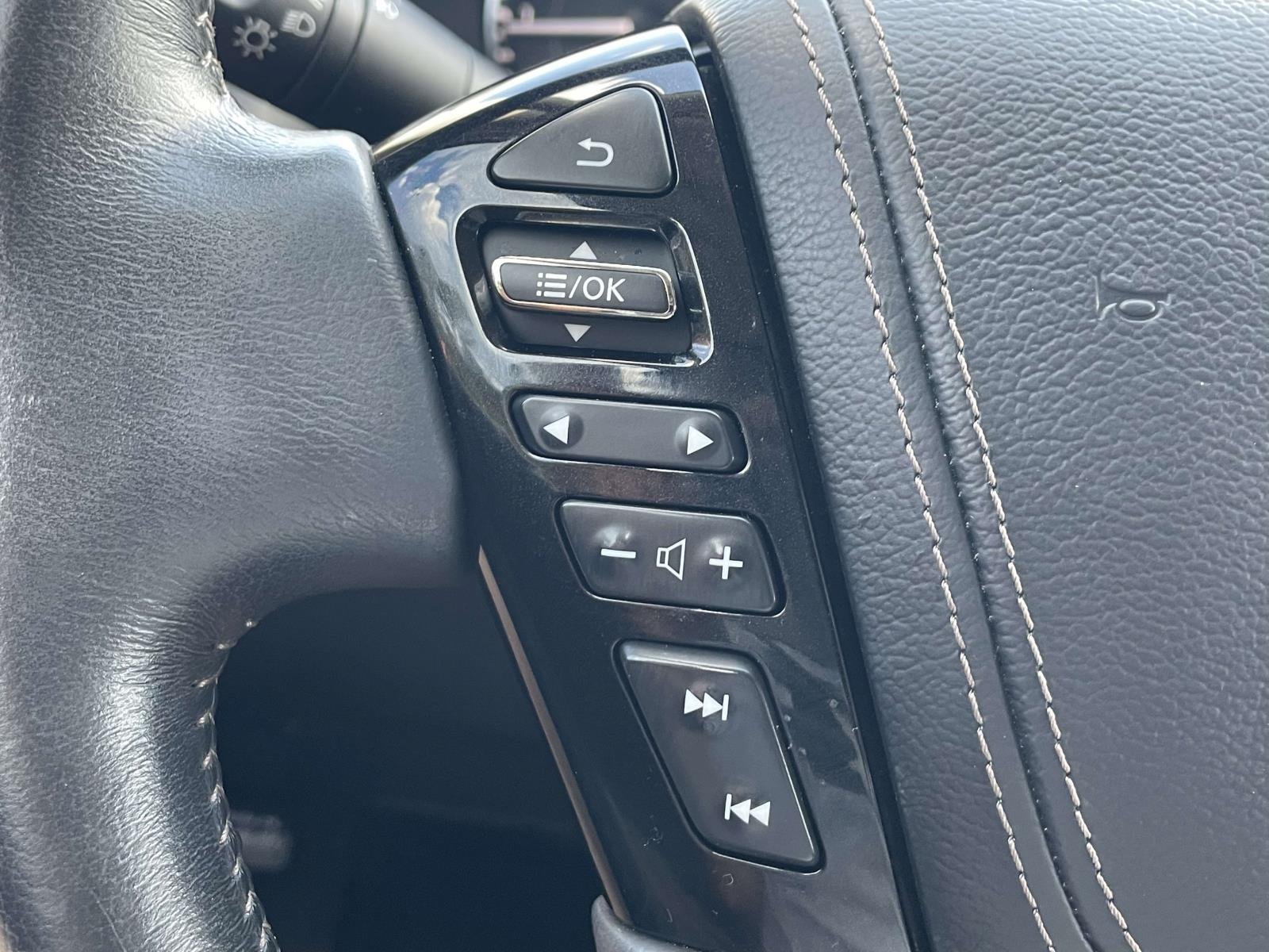 2023 Nissan Armada Platinum - Photo 24