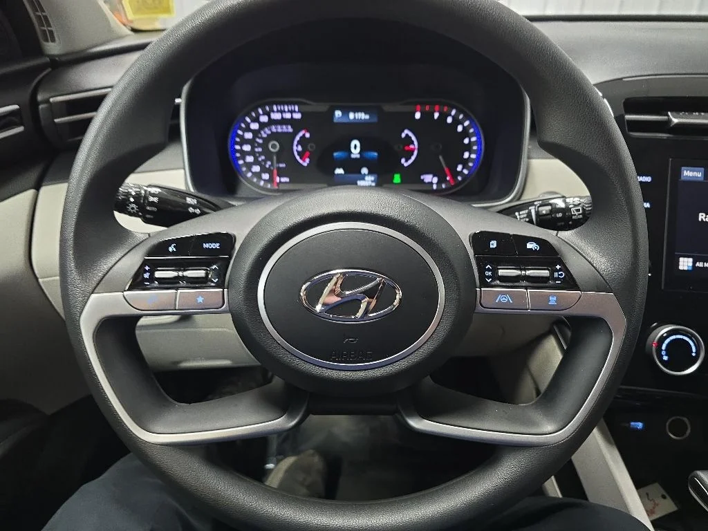 Used 2023 Gray Hyundai SEL image 18
