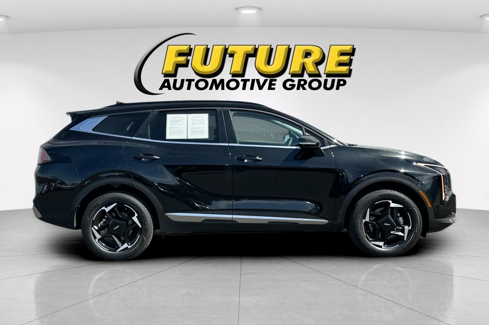 Used 2026 Black Kia EX image 3