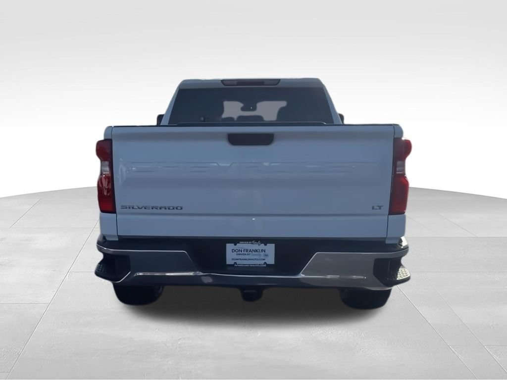 Used 2023 White Chevrolet LT image 8