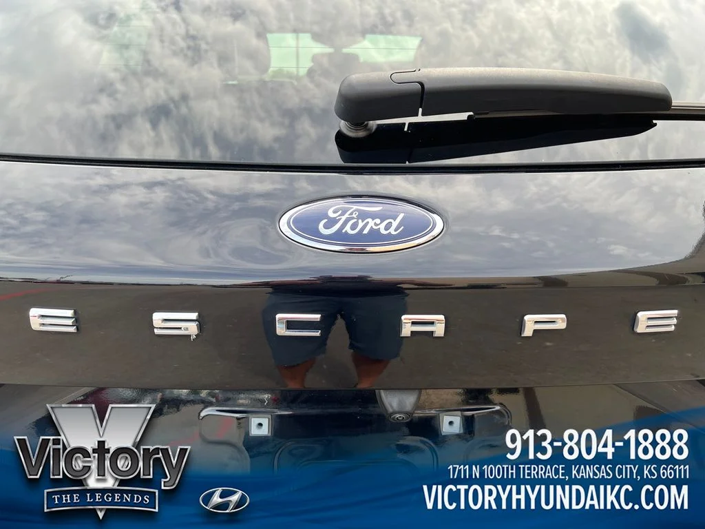 Used 2025 Black Ford ST-Line Select image 30