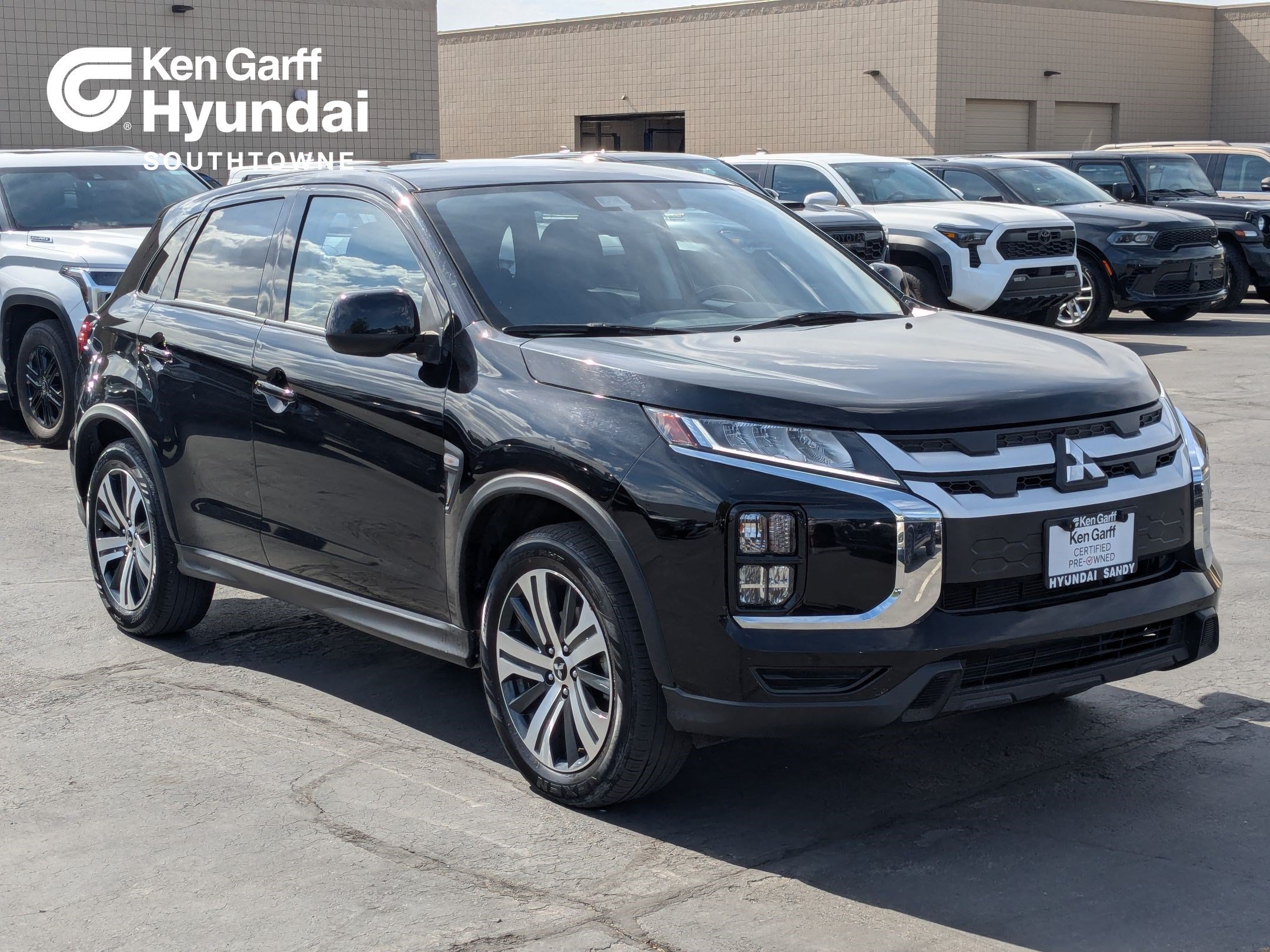 2024 Mitsubishi Outlander Sport 2.0 ES AWC CVT's photo