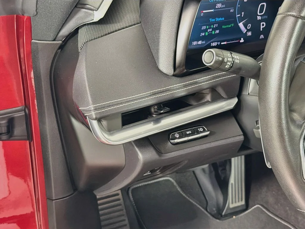 Used 2022 Red Chevrolet Stingray image 10