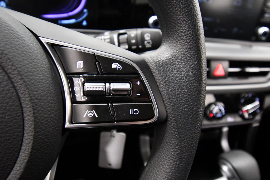 Certified Used 2026  Kia LX image 21