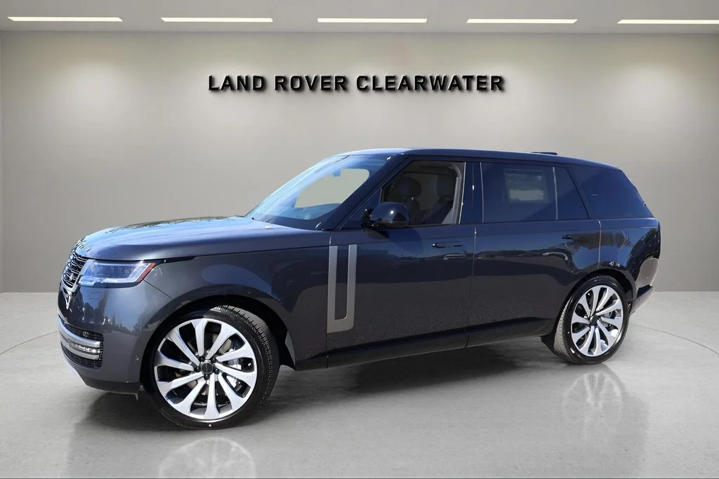 2026 Land Rover Range Rover 4.4 SE LWB 7's photo