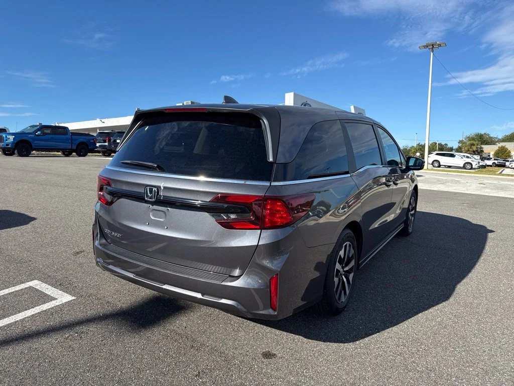 Used 2025 Gray Honda EX-L image 2