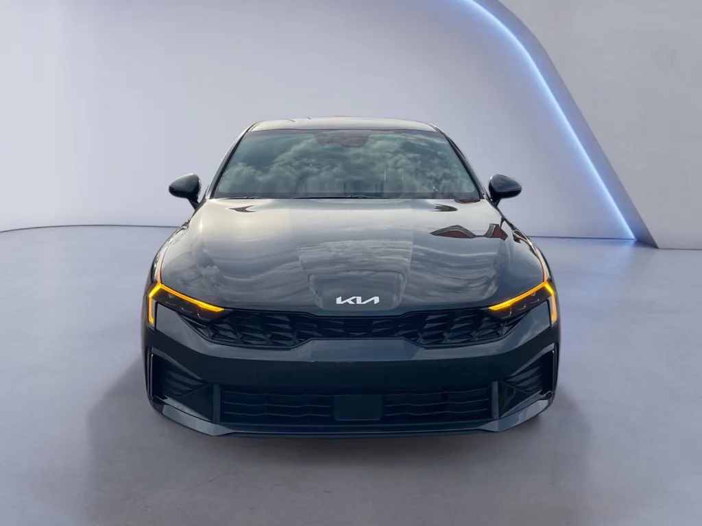 Used 2025 Interstellar Gray Kia LXS image 21