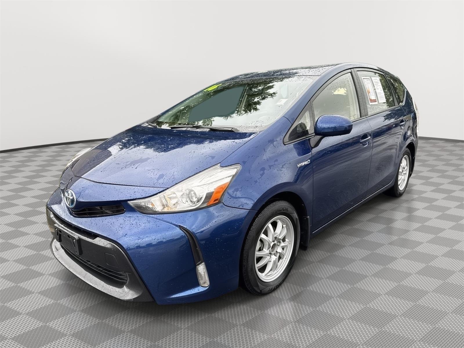 Used 2016 Blue Ribbon Metallic Toyota Three image 10